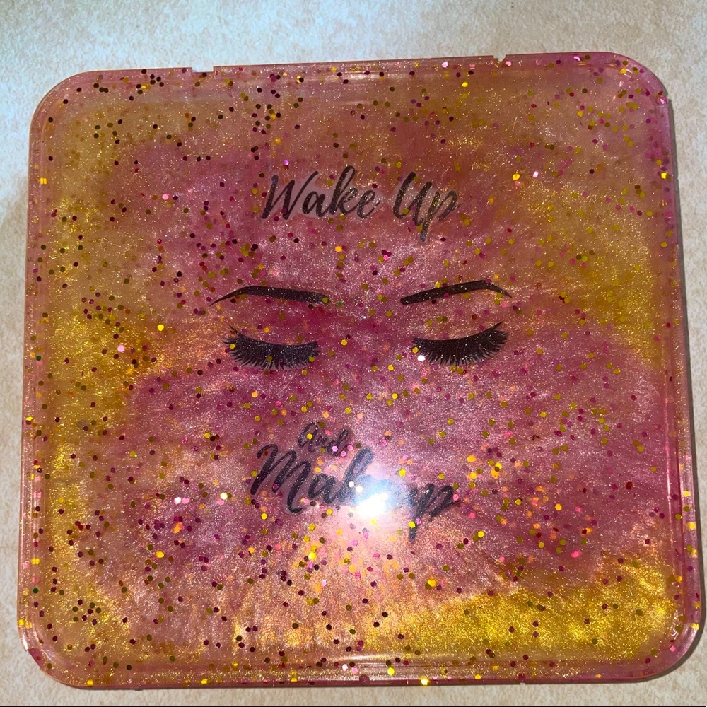 Handmade Resin Eyelash Holder
